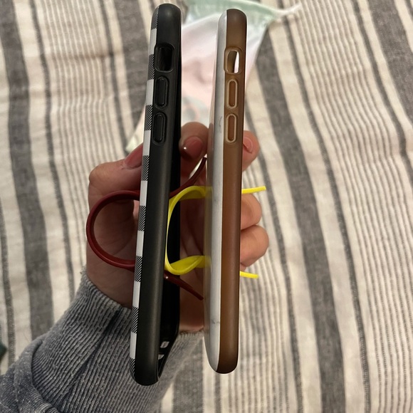 White marble loopy case (iPhone X) - Picture 5 of 7